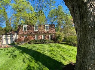 9721 Delamere Ct, Rockville, MD 20850
