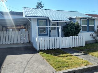795 Clearlake Ave, Winchester Bay, OR 97467
