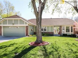 10229 Caenen Lake Rd, Lenexa, KS 66215