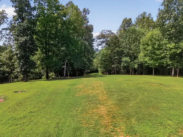 823 Oak Ridge Dr, Springfield, TN 37172