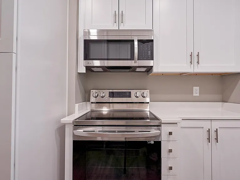 217 Circle Ave #2 — Photo 11