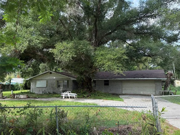 2420 Nelson St, Auburndale, FL 33823