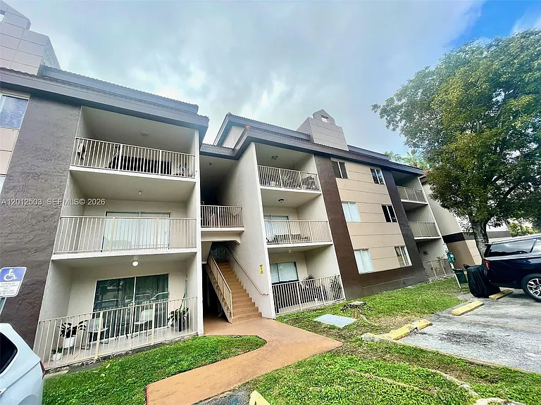 15201 SW 80th St #205 — Photo 18