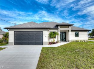 3108 20th St SW, Lehigh Acres, FL 33976