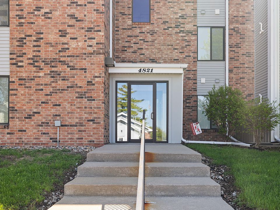 1st image of 4821 86th St APT 21