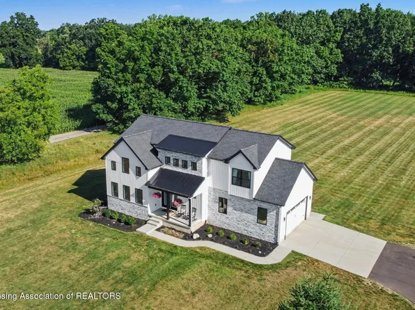 5732 McCue Rd, Holt, MI 48842