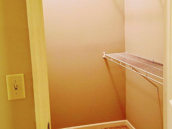 Master Bedroom Walk In Closet