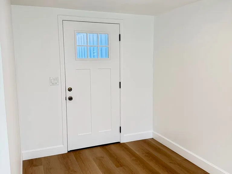 9887 Broadmoor Dr — Photo 5