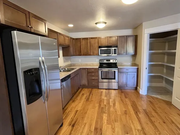 H & P 1126, 1126 N 15th Ave APT 207, Bozeman, MT 59715