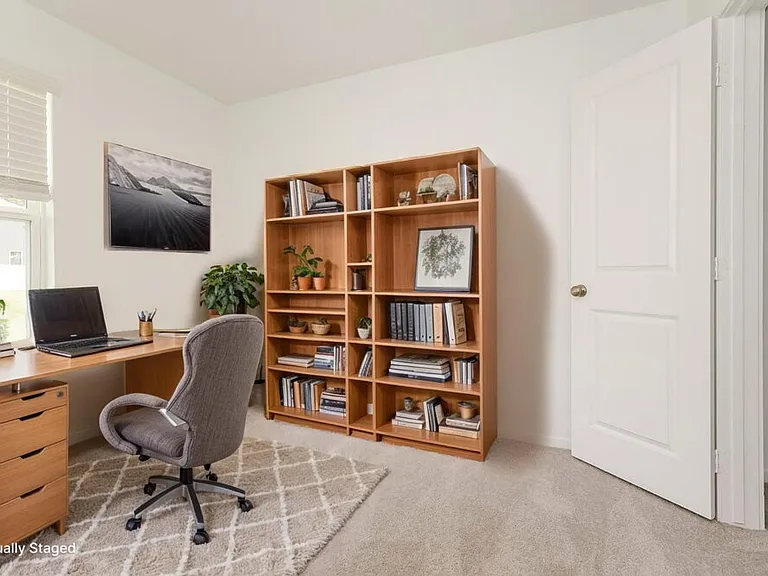 16118 Hatton Dr — Photo 15