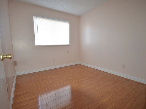 5th image of 3160 Marsford Pl