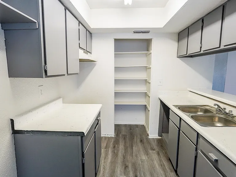 Trenton Place — Photo 38