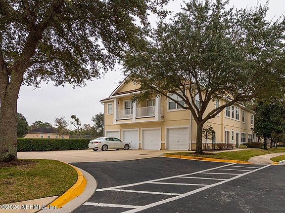 2nd image of 1713 Forest Lake Cir E APT 1