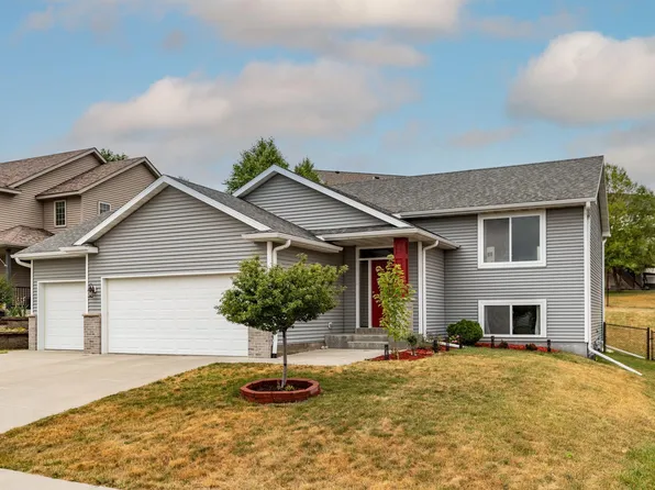 6322 Fairway Dr NW, Rochester, MN 55901