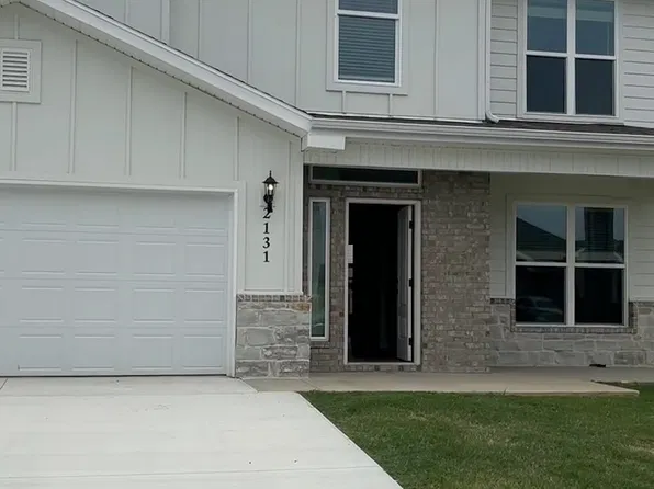 2131 Bluestem Dr, Centerton, AR