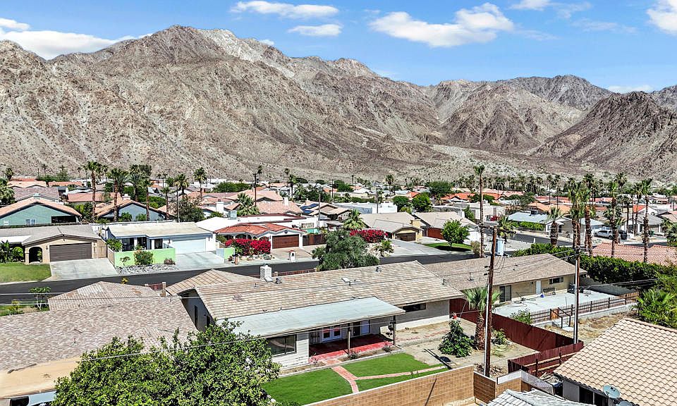 1st image of 53780 Avenida Diaz