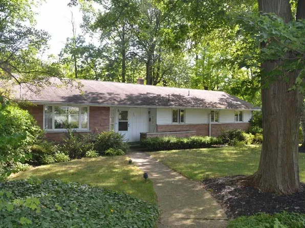 123 W Lakeview Blvd, Erie, PA 16508