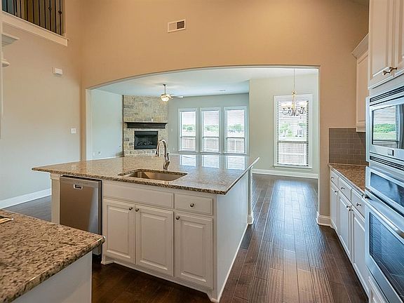 5th image of 1000 Merion Dr