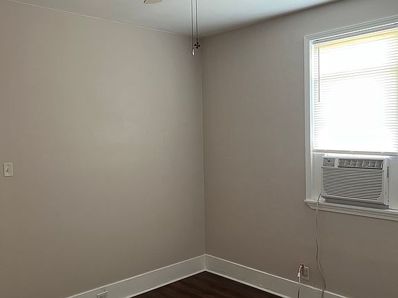 5th image of 446 Chalmette St