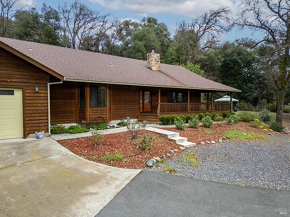 3rd image of 8250 Vineyard Oaks Drive