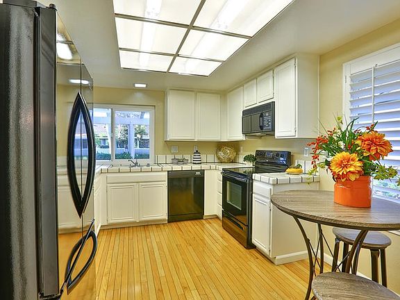 5th image of 1128 Holly Oak Cir
