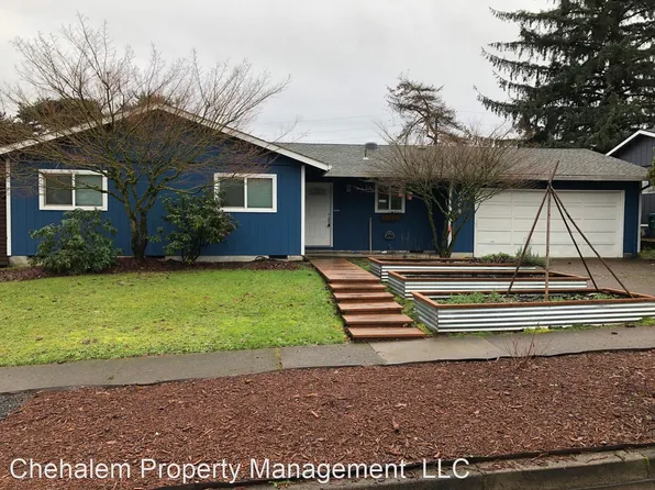 4008 Aquarius Blvd, Newberg, OR 97132