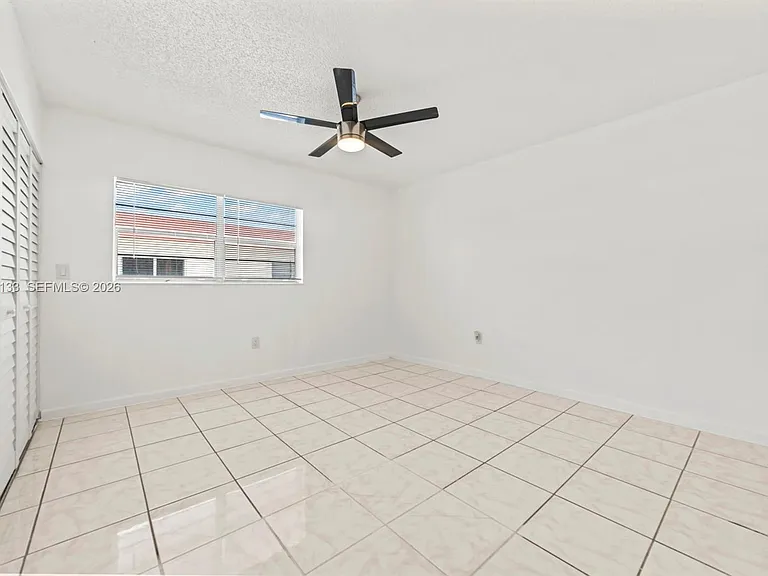 1560 NE 151st St #103 — Photo 14