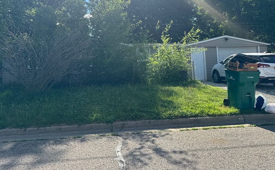 2nd image of 185 Kirkwood Ave