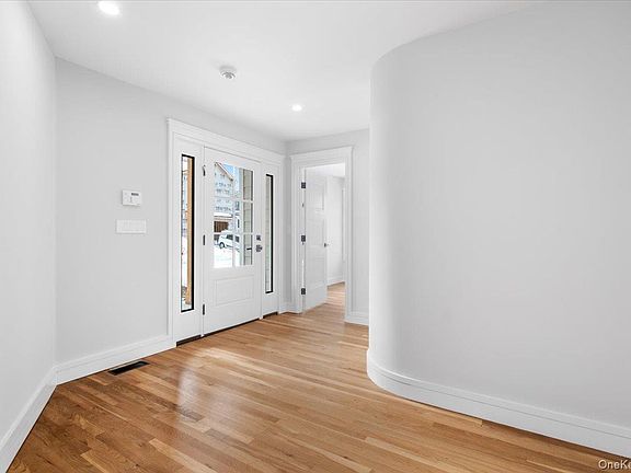 3rd image of 9 Shady Road