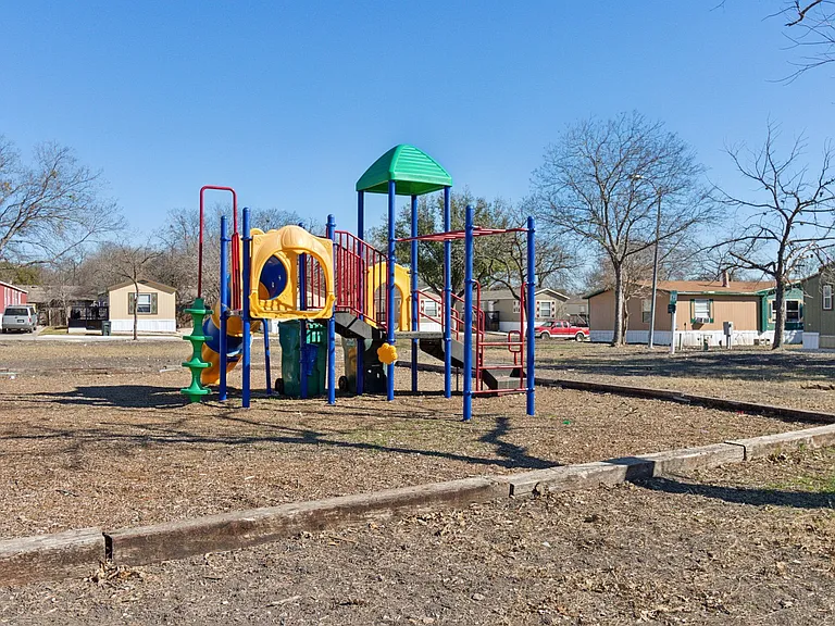 Regency Village — Photo 8