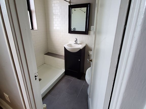 5th image of 327 N Taylor Ave APT 304