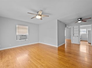 1919 McDuffie St APT 4, Houston, TX 77019