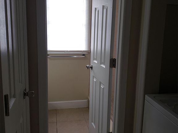 Hallway - Bathroom Entry