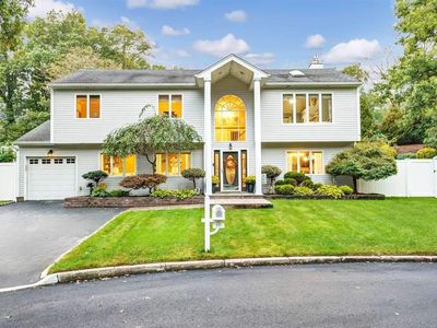 16 Mayfair Court, Nesconset, NY, 11767