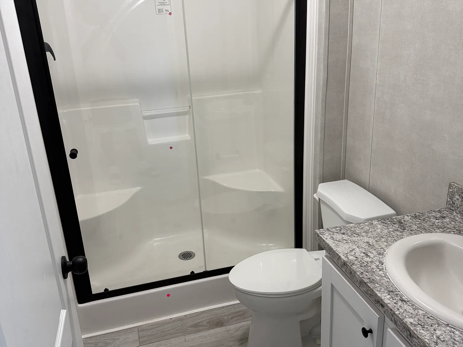 2 bed, $1,000 — Photo 4