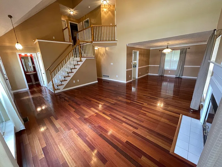 3914 Stone Hollow Dr — Photo 7