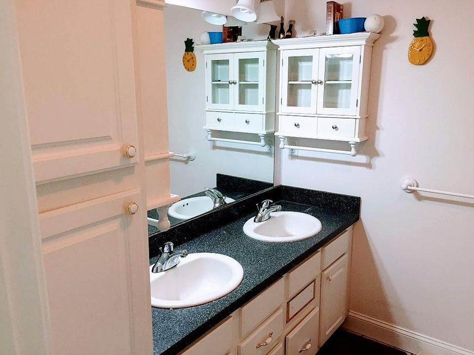 Master suite bath