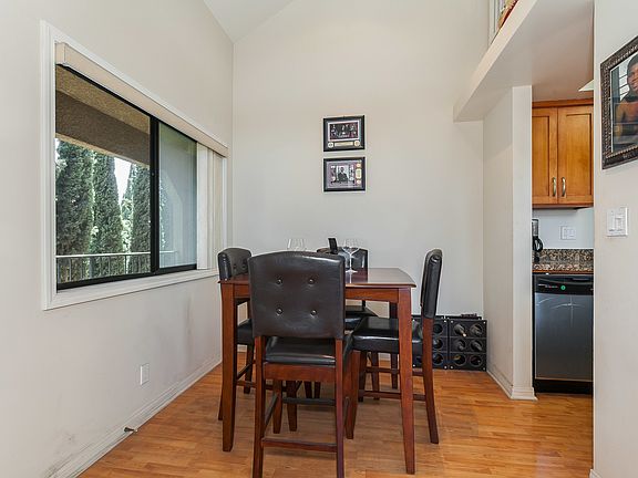 5th image of 612 Nebraska Ave APT 305