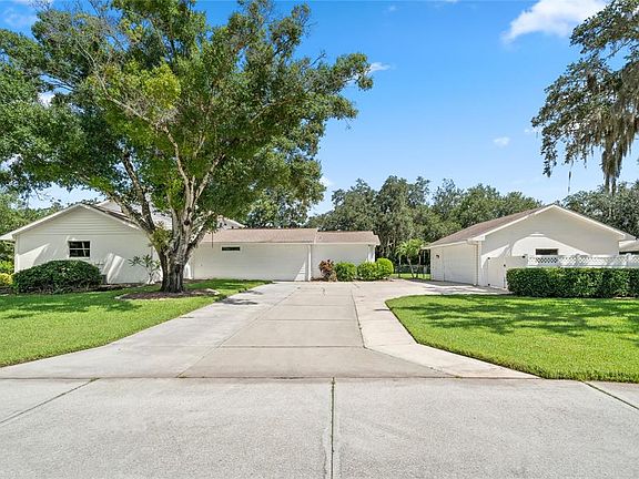 4th image of 941 Pleasant Estates Dr