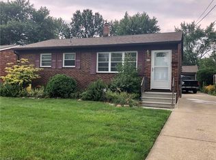 816 Livermore Ln, Elyria, OH