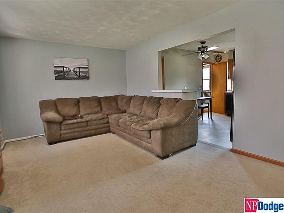 3rd image of 7321 Wood River Dr
