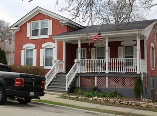 322 Illinois St, Saint Charles, IL 60174