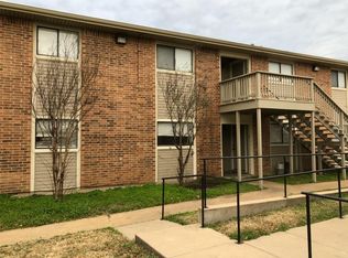 802 W Second St APT D, Brenham, TX 77833