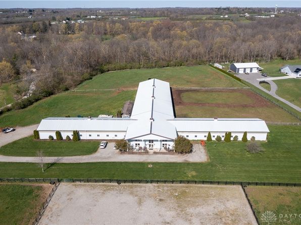 3619 Waynesville Rd, Spring Valley, OH 45370