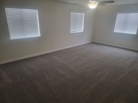 3rd image of 611 13th St Unit C
