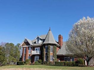 229 Crossroads Church Rd #1, Ellijay, GA 30540