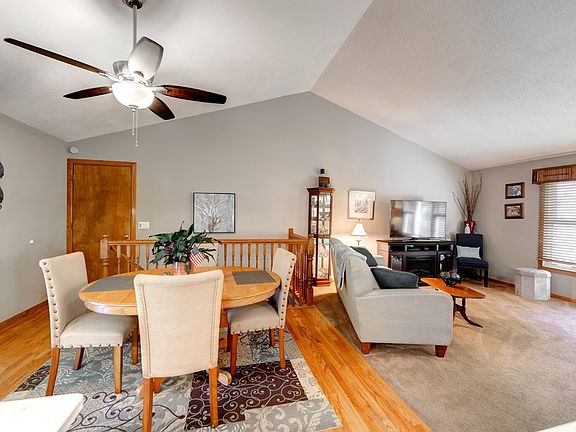 5th image of 2541 Edward St