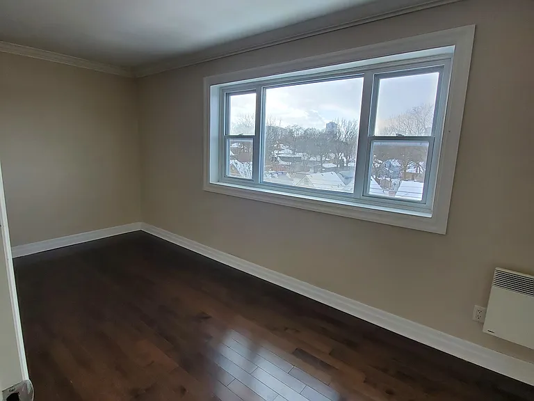 570 William St — Photo 8