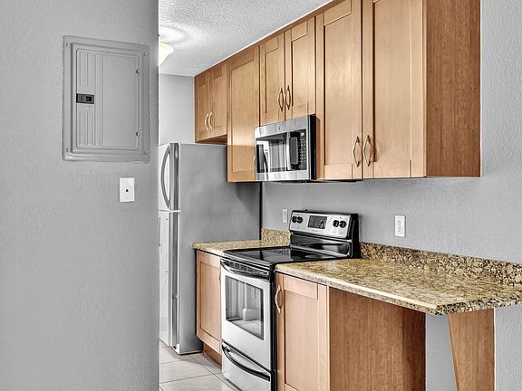 3rd image of 2643 8th Ave #3