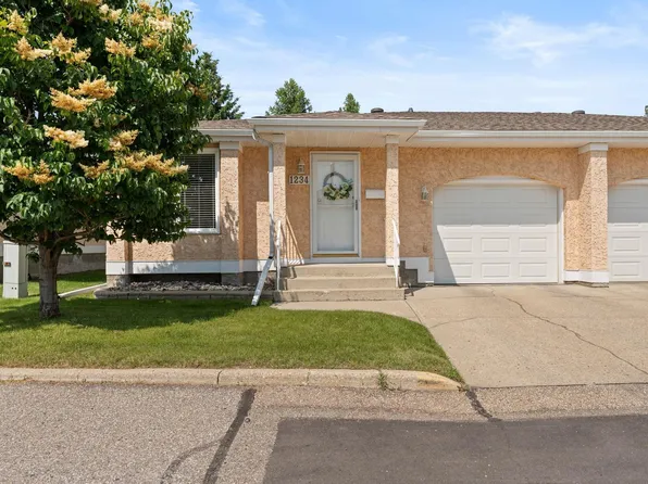 1234 105th St NW, Edmonton, AB T6J 6J9